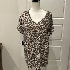 Women’s Short Sleeve Animal Print Top